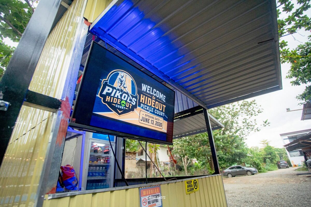PIKOLS Hideout court entrance and facility sign
